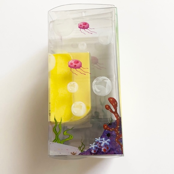 Wet n Wild x Spongebob Makeup Sponge - Picture 4 of 5